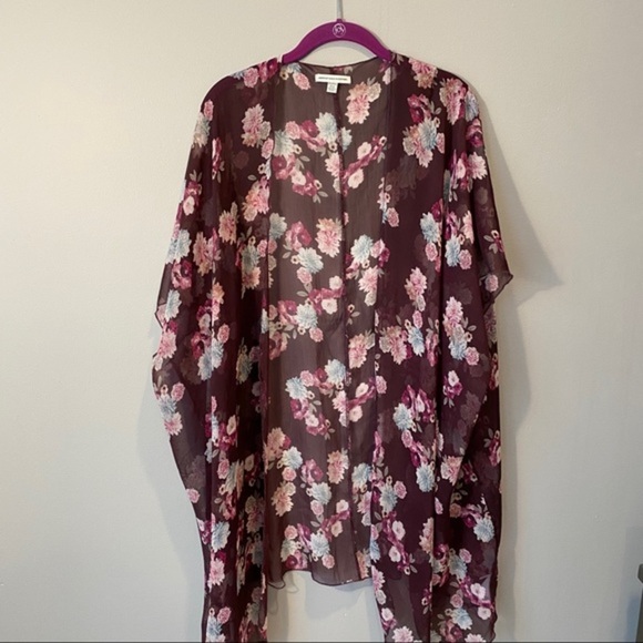 American Eagle Outfitters Sweaters - American Eagle Floral Kimono
